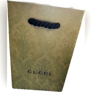 Gucci small gift bag!